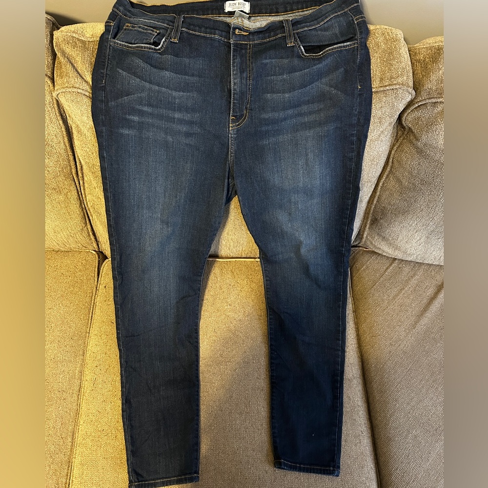 Judy Blue Dark Wash Skinny Jeans